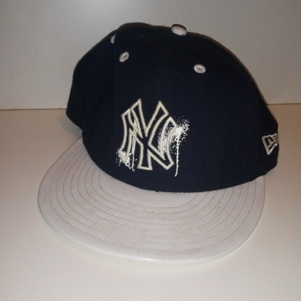 New York Yankees ball cap